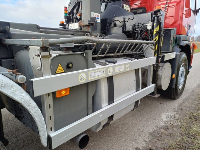 Camión portacontenedores de gancho Volvo FM 9.340 MKG Kran Feuerwehr Firetruck