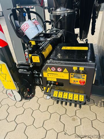 Ladskifteanhænger  Abrollcontainer Container 6,5 m Kran  Fassi F150