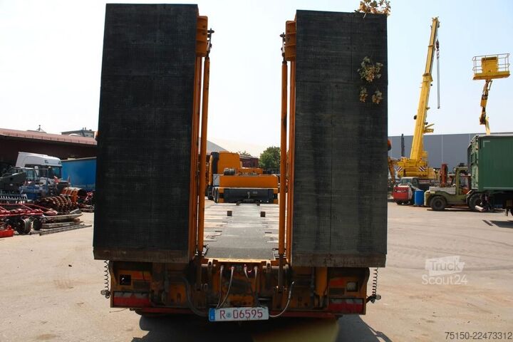 Semiremorcă cu platformă joasă MEUSBURGER SemiTieflader 2+6 Achs hydraul. gefedert Nr 121