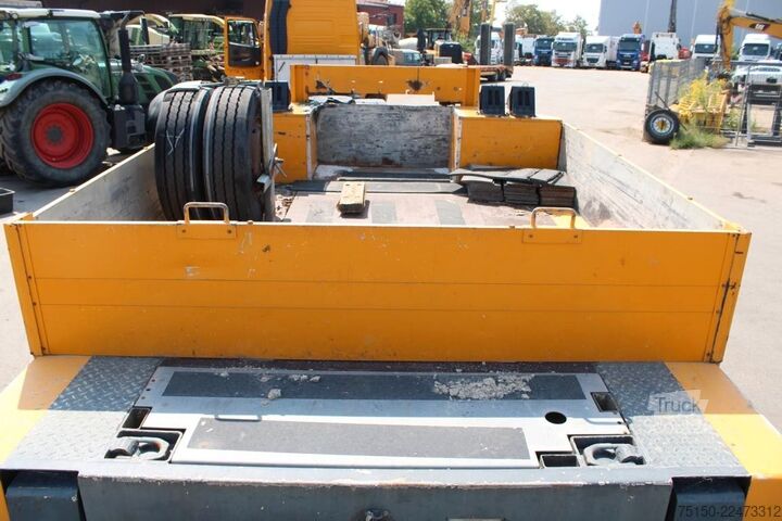 Semiremorcă cu platformă joasă MEUSBURGER SemiTieflader 2+6 Achs hydraul. gefedert Nr 121