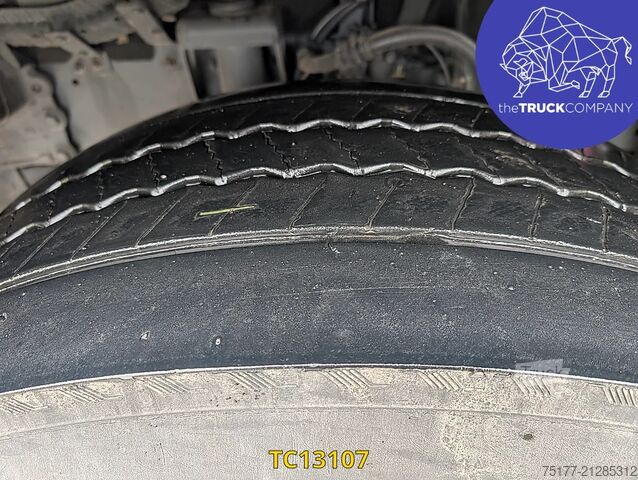 Estándar-SZM DAF XF 530