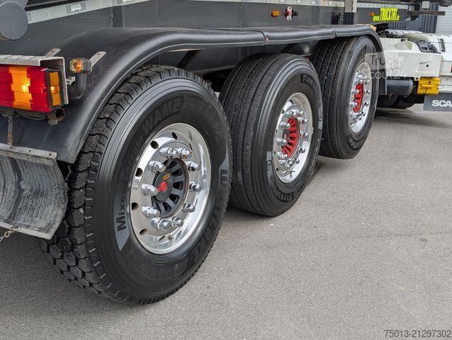 Semi-remorque benne CARNEHL HardoX Stahl 24 cbm, Thermo- Voll- Isolierung