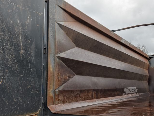 Polpriklopnik kiper STAS 55 cbm HardoX, MIETEN?