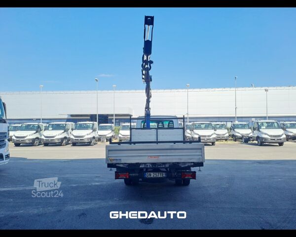 Miniautocarro IVECO 35C15 - CASSONE + GRU