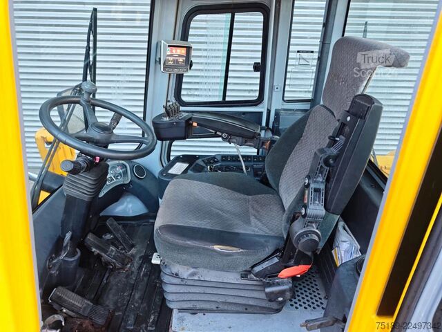  Hyundai 10.00-800  Hours!