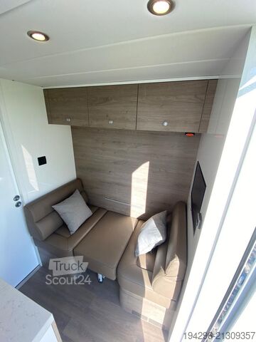 MB Actros Ltd. Edition 2651 STX Horestr. Mercedes-Benz Actros Limited Edition 2651 + Anhänger