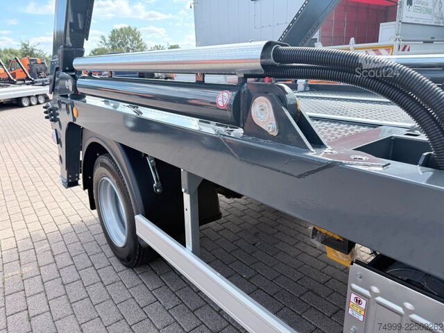 Transporter mit Kipper FUSO Canter 7c18 Absetzkipper Jotha CombiCon