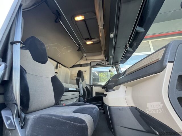Standard SZM MAN TGX 18.510 Kipphydraulik Klima Retarder ACC LED