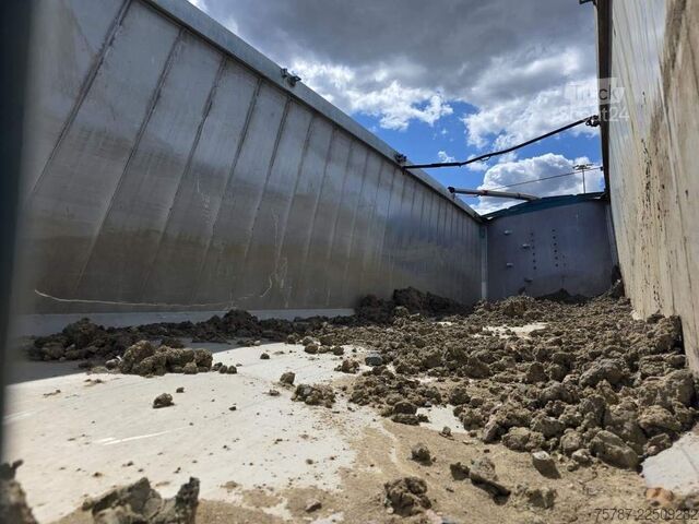 Полуремарке самосвал WIELTON ca 49 cbm Getreidekipper Unfall mit Kornschieber