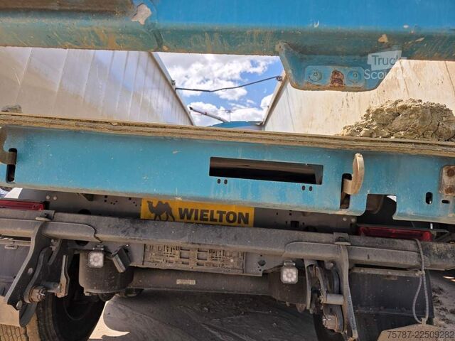 Полуремарке самосвал WIELTON ca 49 cbm Getreidekipper Unfall mit Kornschieber