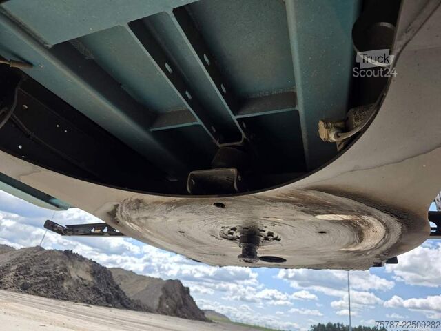 Полуремарке самосвал WIELTON ca 49 cbm Getreidekipper Unfall mit Kornschieber