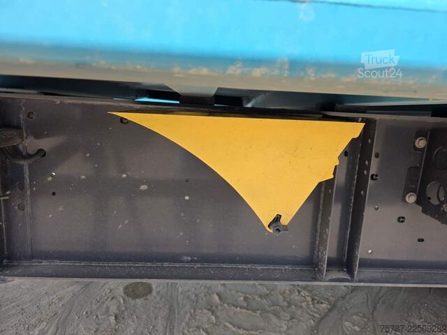 Полуремарке самосвал WIELTON ca 49 cbm Getreidekipper Unfall mit Kornschieber