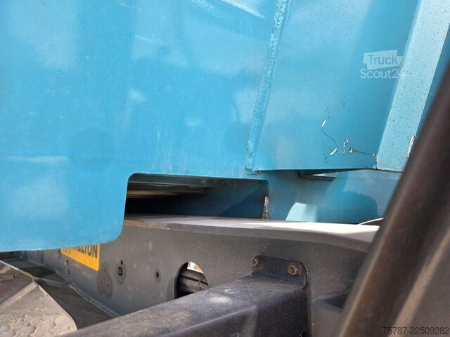 Полуремарке самосвал WIELTON ca 49 cbm Getreidekipper Unfall mit Kornschieber