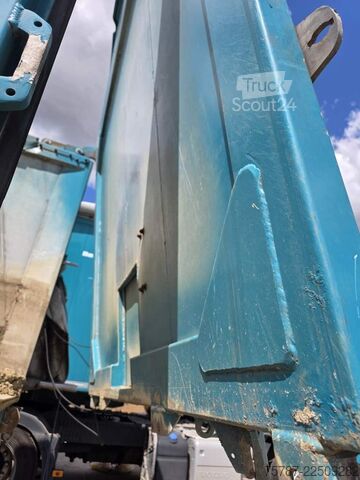 Полуремарке самосвал WIELTON ca 49 cbm Getreidekipper Unfall mit Kornschieber