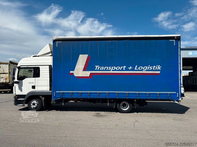 Curtain sider van MAN TGL 8.220*E6d*Schlafkabine*Standklima*Kühlbox*