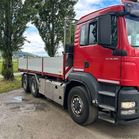 Driezijdige kipper MAN TGS 28.480 6x4-4 ALLRAD KRAN 19m SEILWINDE Wechs