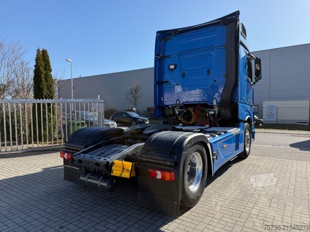 Tractora standard MERCEDES-BENZ Actros 2153 LS/Retarder/BigSpace/Navi