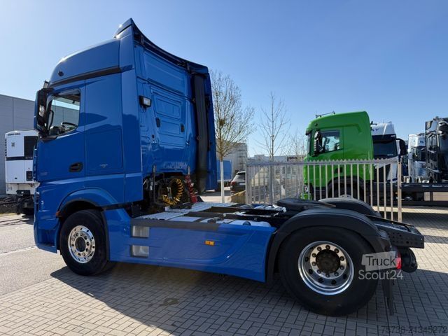 Tractora standard MERCEDES-BENZ Actros 2153 LS/Retarder/BigSpace/Navi
