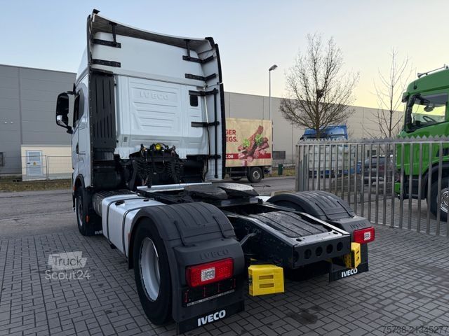 Standard SZM IVECO S-Way 480/Intarder/2xTank/Navi/Spoiler