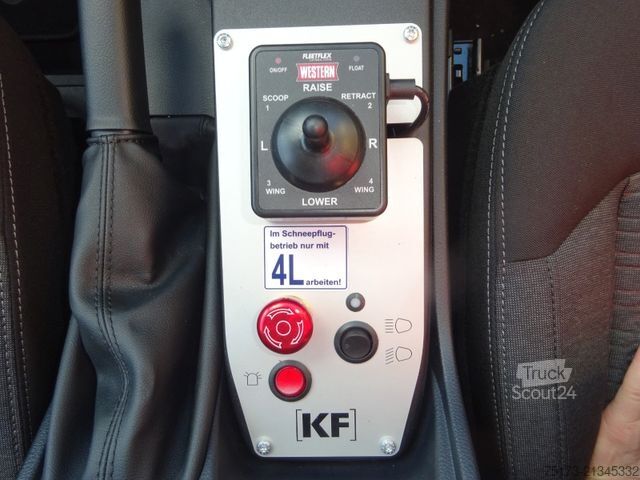 Kombi s prekucnikom FORD Ranger XLT ExtraKab AWD 3-S.-Kipper Winterdienst