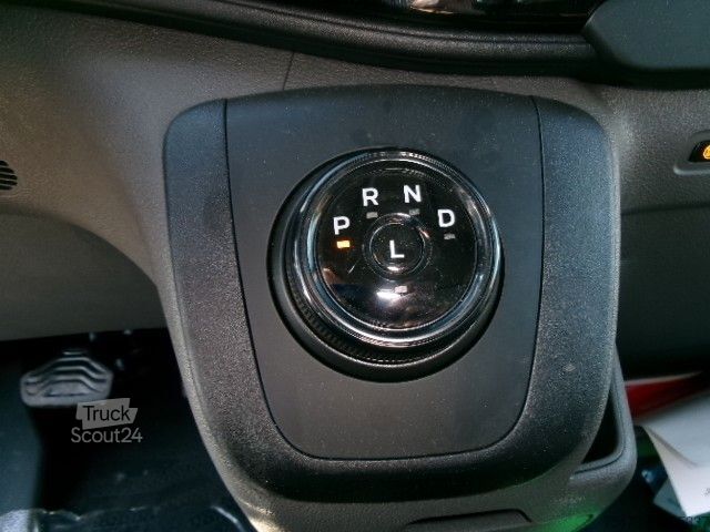 Prilagojeno dostavno vozilo FORD e-Transit 425 L3H2 Trend KMP Bi-Xenon Rampe