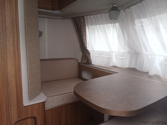 Potovalna prikolica Eriba Touring 430 Legend