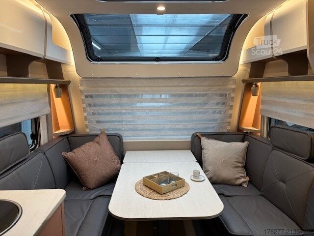 Kelioninis namelis ant ratų Burstner Averso 465 TS