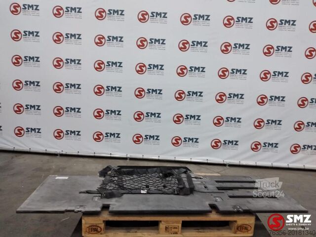Partea interioară Volvo Occ Plaat bed onder Volvo FH4 84078848