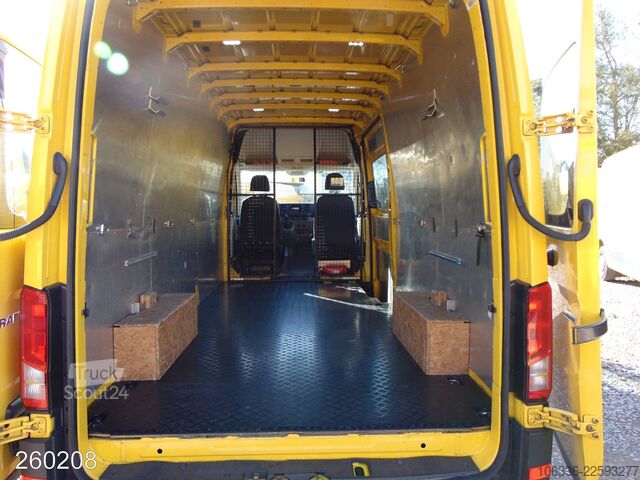 Фургон с высокой крышей VW CRAFTER 35 2.0 TDI 4 Motion MAXI AHK 3,5t-KAMERA