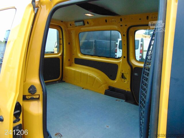 Kastenwagen VW Caddy Maxi 2.0 TDI 4Motion -2x Schiebetür-HFT-