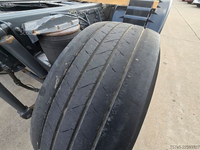 Lastbilchassis DAF XF 480 * ACC * STANDKLIMA * VOLLLUFT * LIFT *