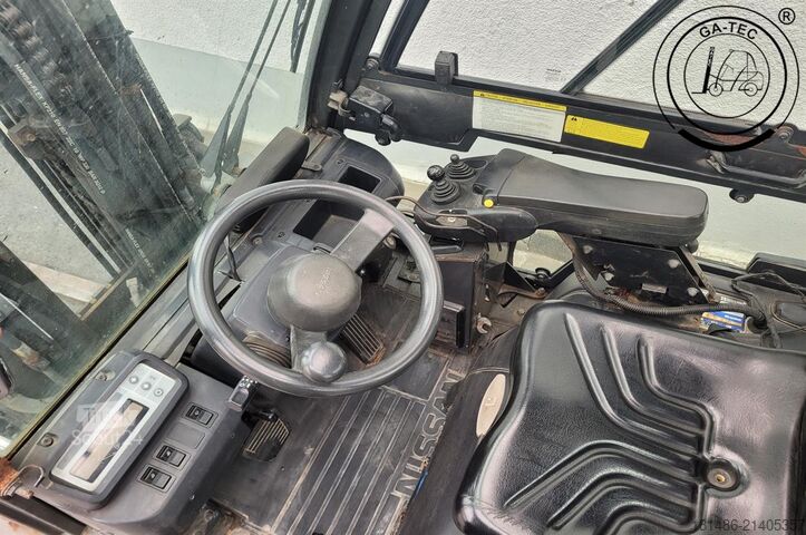 Diesel vorkheftruck Nissan YG1D2A320