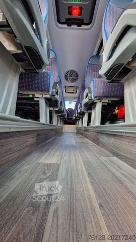 Minibusz IVECO Daily 70 Vorlauffahrzeug Ferqui Sunrise 2,5 m B