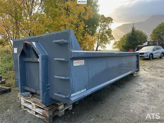 Zaboj s hidravlično rampo  Krokkasse m/ hydraulisk luke