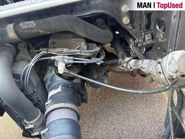 Camion de matières dangereuses MAN TGX 18.470 4x2 BL SA