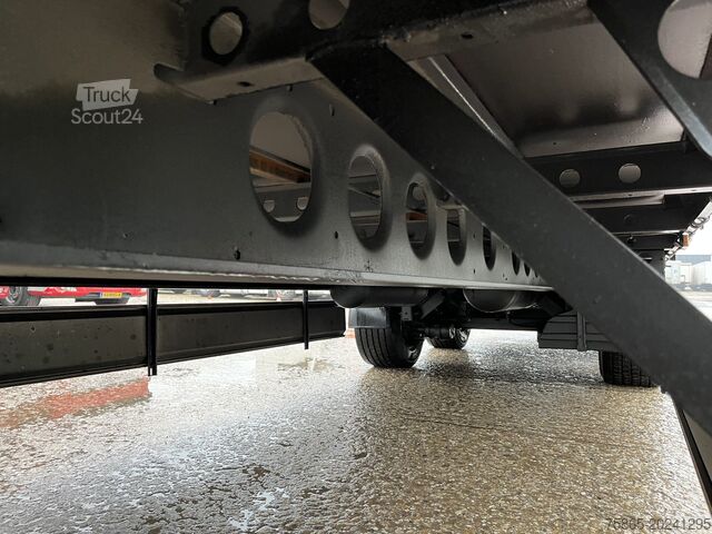 Bīdāmie tentiņi Fliegl SDS / Mega - Jumbo - Volume / Curtainside / 2 a...