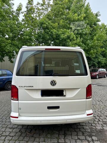 Fourgonnette Volkswagen California Camper | 2 Betten 4 Schlafplätze | Küchenzeile + Dachbett
