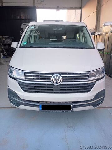 Fourgonnette Volkswagen California Camper | 2 Betten 4 Schlafplätze | Küchenzeile + Dachbett