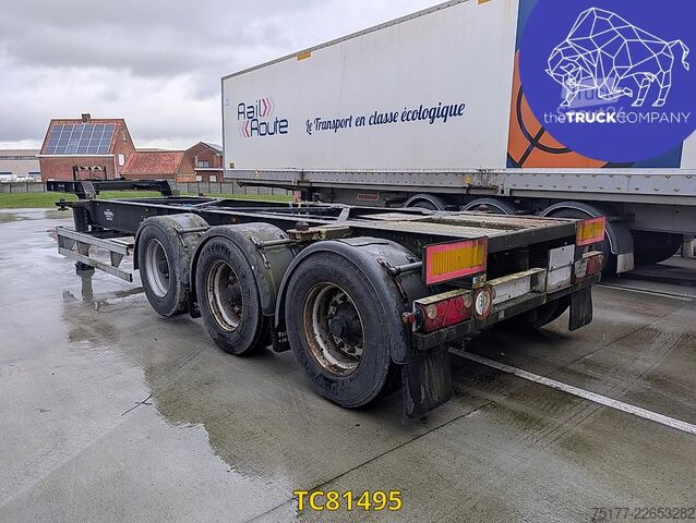 Konteineru pārvadājumi Turbos Hoet Tank chassis Gooseneck