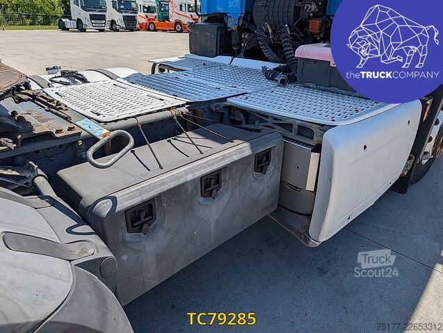 Standard-SZM DAF CF 85 440