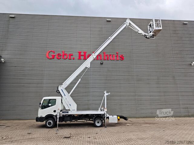 Hefplatform Nissan Cabstar 35.12 NT400 Multitel MJ201