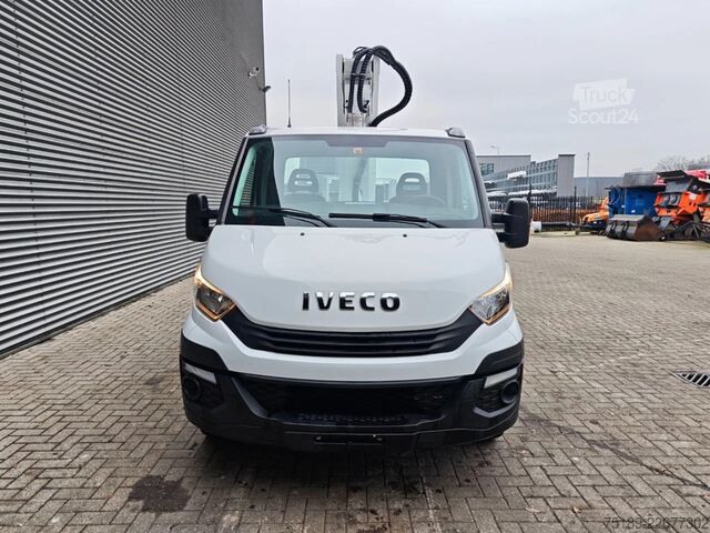 Hefplatform Iveco Daily 35-120 Multitel MJ 226