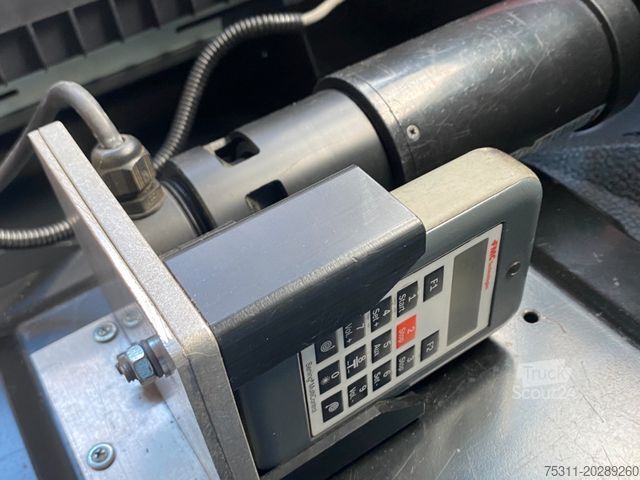 Βυτιοφόρο φορτηγό MERCEDES-BENZ 1843 Antos A3|13.100ltr/3x Kammern*Retarder*Navi