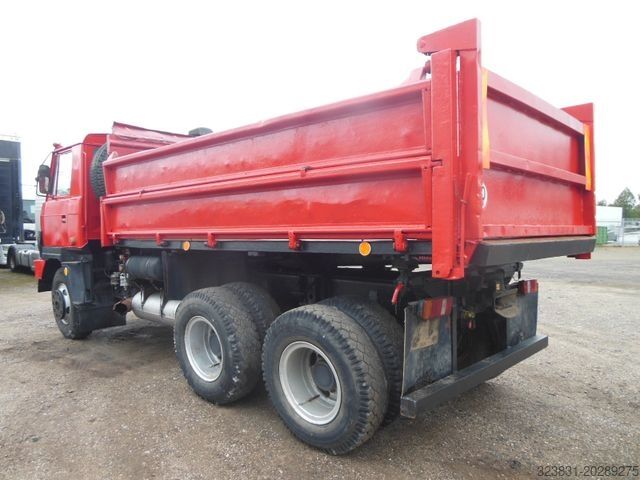 Üç taraflı damperli kamyon TATRA T 815, 6x6
