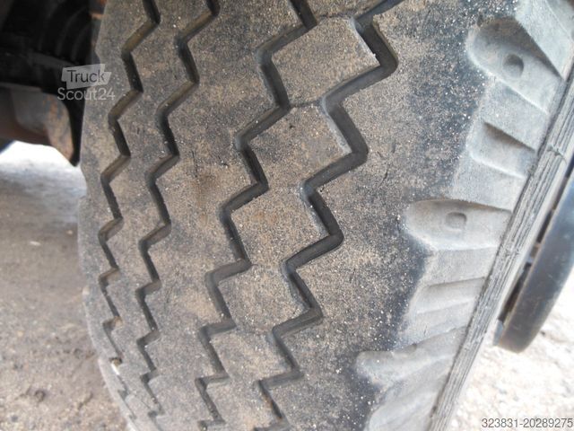 Üç taraflı damperli kamyon TATRA T 815, 6x6