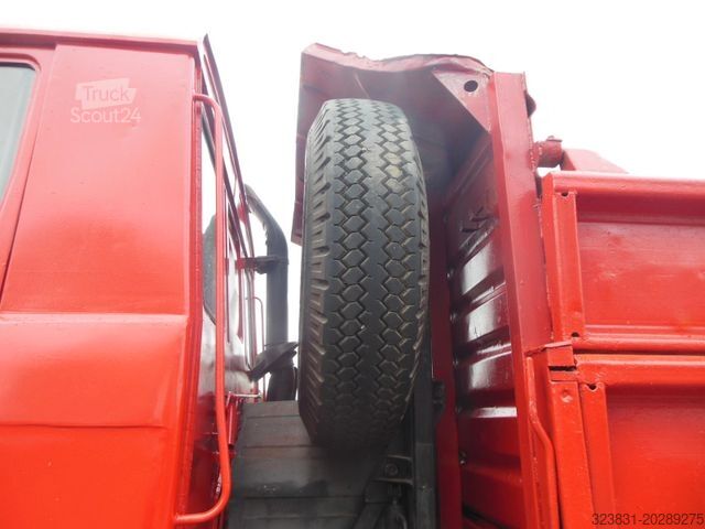 Üç taraflı damperli kamyon TATRA T 815, 6x6