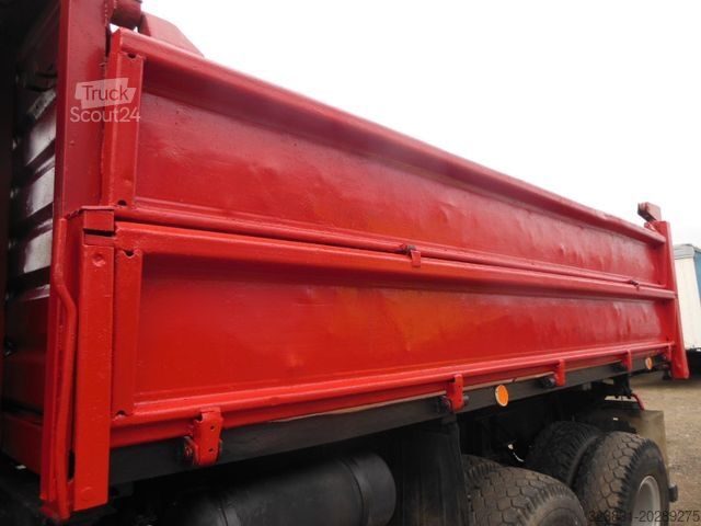 Üç taraflı damperli kamyon TATRA T 815, 6x6