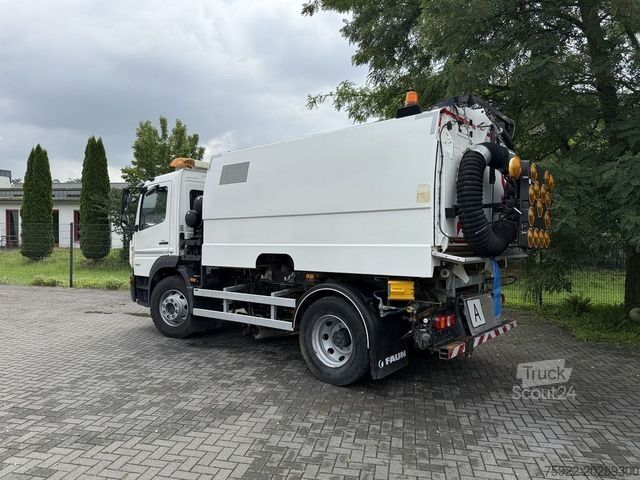 Balayeuse de voirie MERCEDES-BENZ Atego 1323 Faun Viajet Hochdruckpumpe