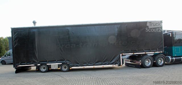 Åben sættevogn med presenning  Geschlossener Autotransporter/Maschinentransport