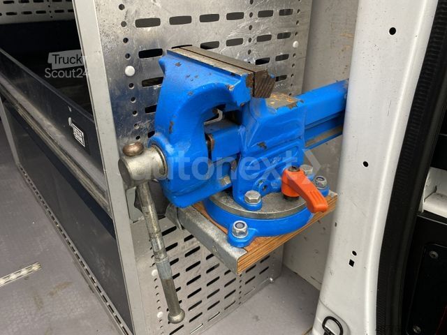 Van OPEL Vivaro *Glastransporter Hegla* Werkstatt Sortimo